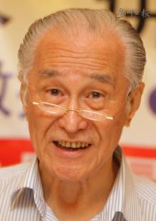 陈凯希：“我现阶段将以名下所获得的股息做慈善捐款，待百年归老後，才会将个人财产全数交给基金会。”